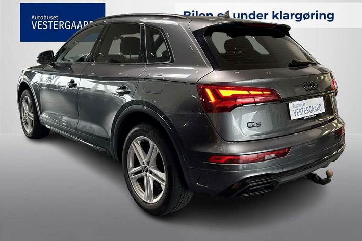 Grå Audi Q5 fra 2021