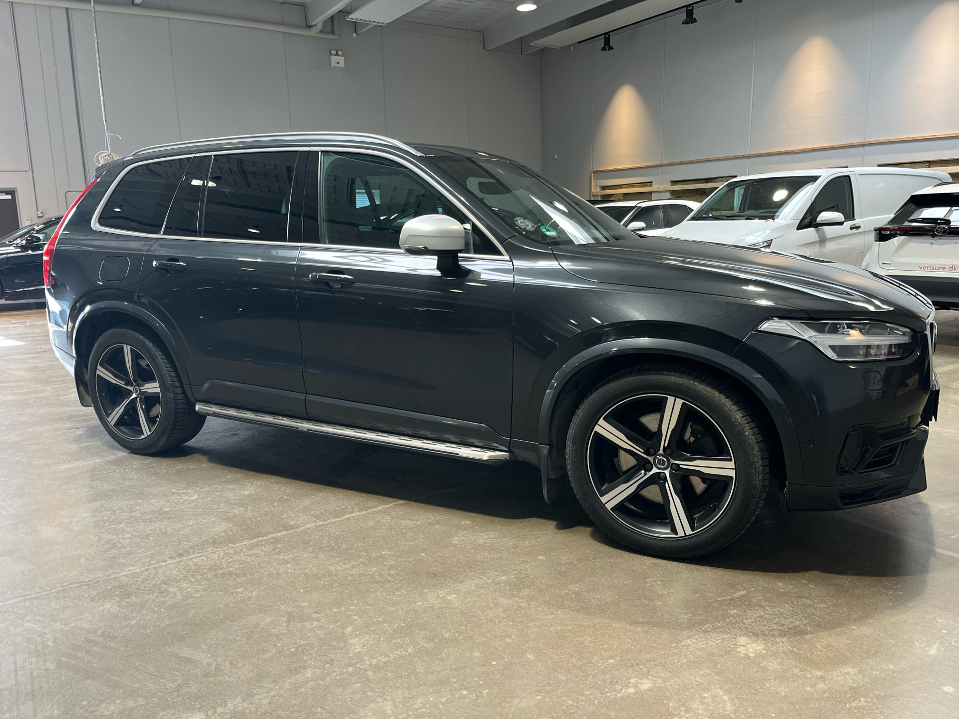 Volvo XC90 2,0 7 Sæder T8 Recharge  Plugin-hybrid R-design AWD 390HK 5d 8g Aut.