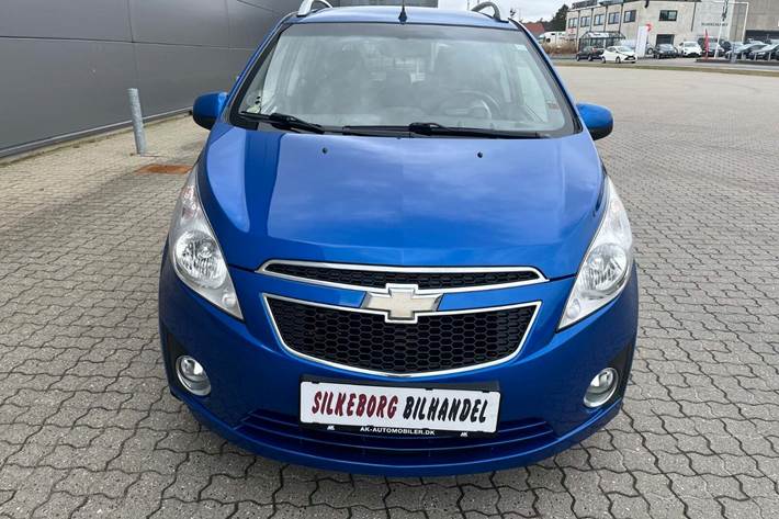 Blå Chevrolet Spark fra 2011