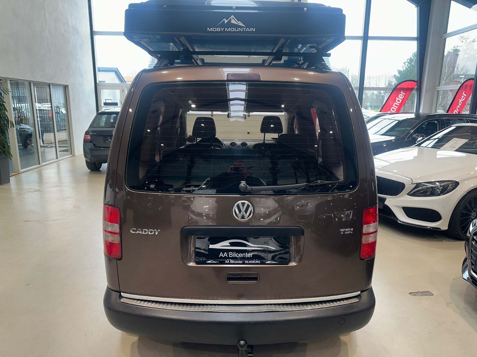 Brun VW Caddy fra 2012