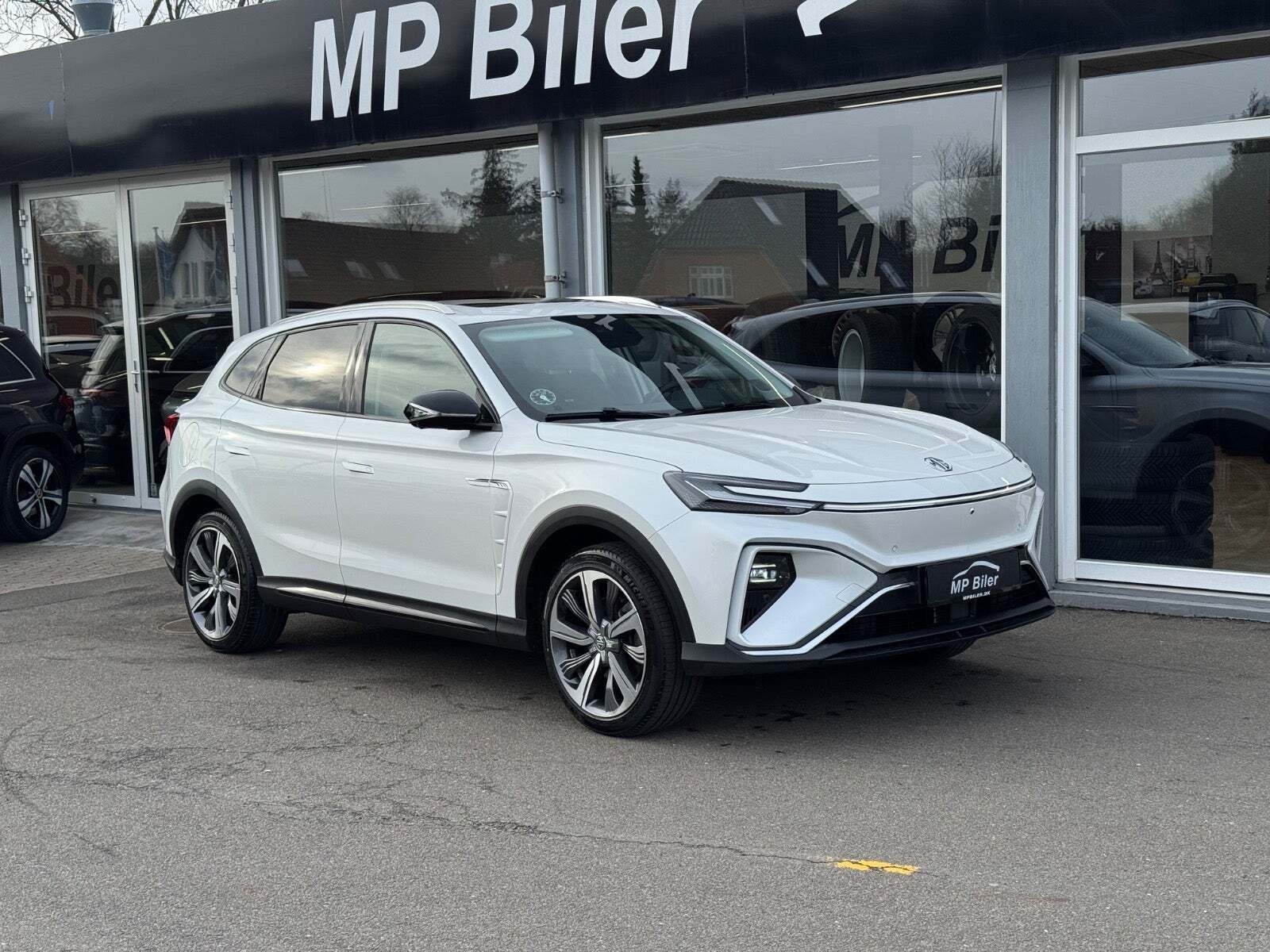 MG Marvel R Performance