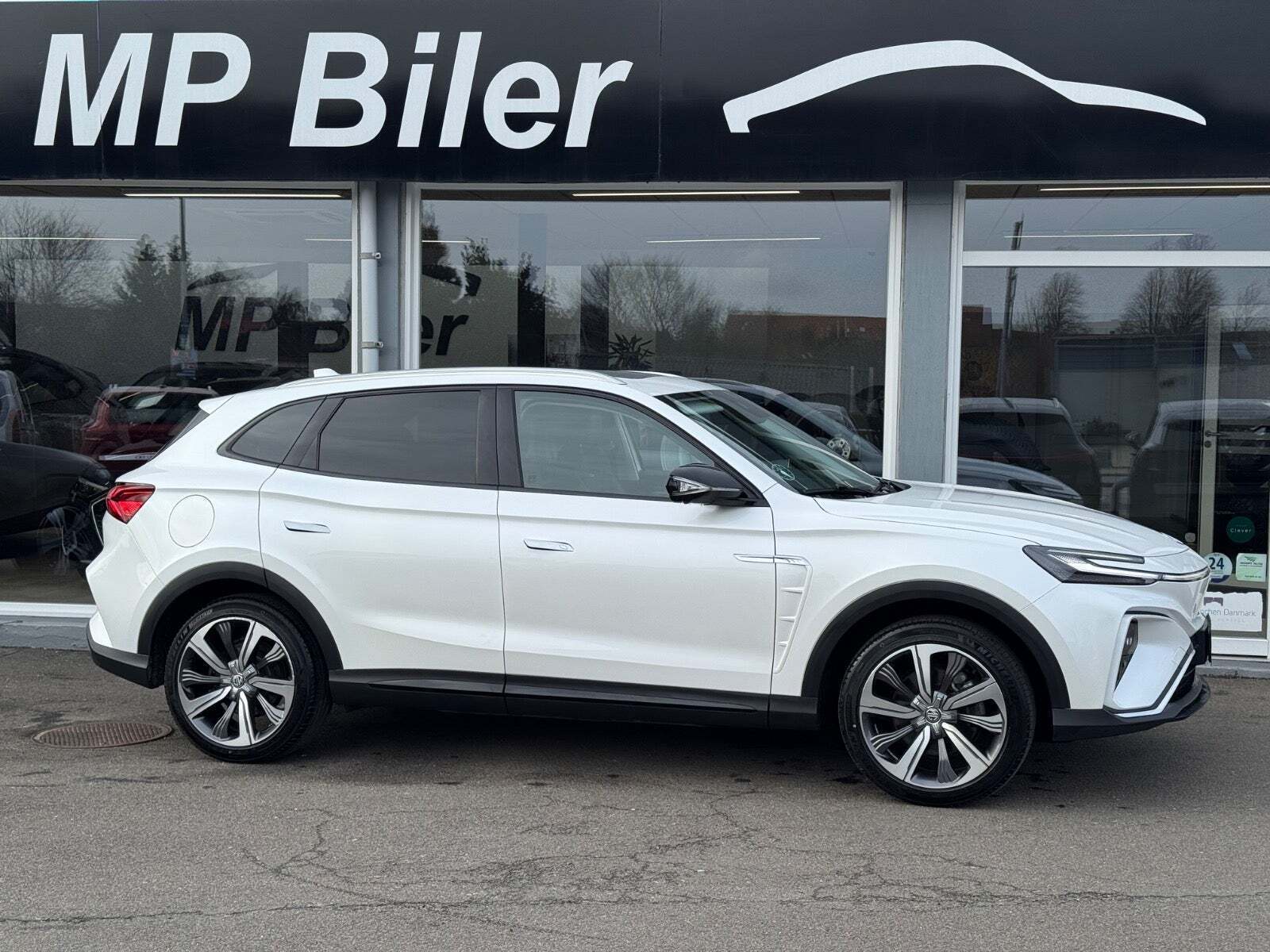 MG Marvel R Performance