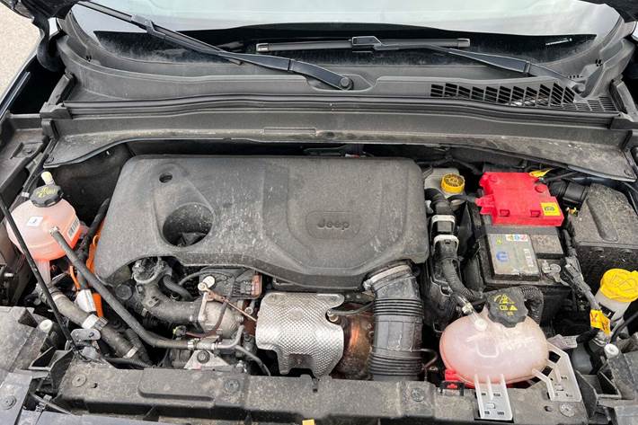 Blå Jeep Renegade fra 2021