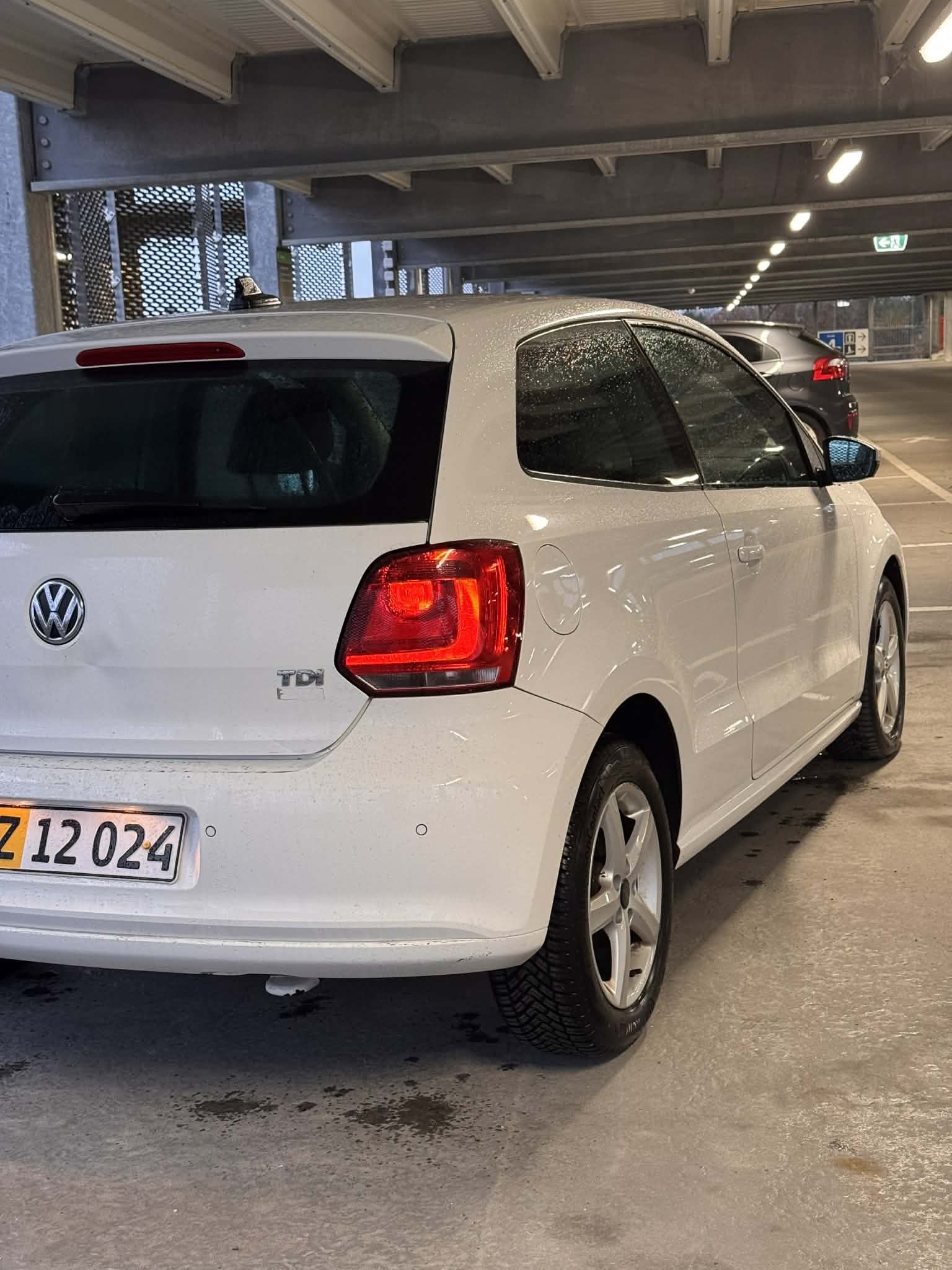 Hvid VW Polo fra 2011