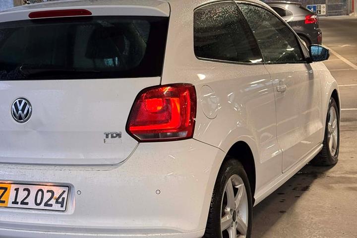 Hvid VW Polo fra 2011