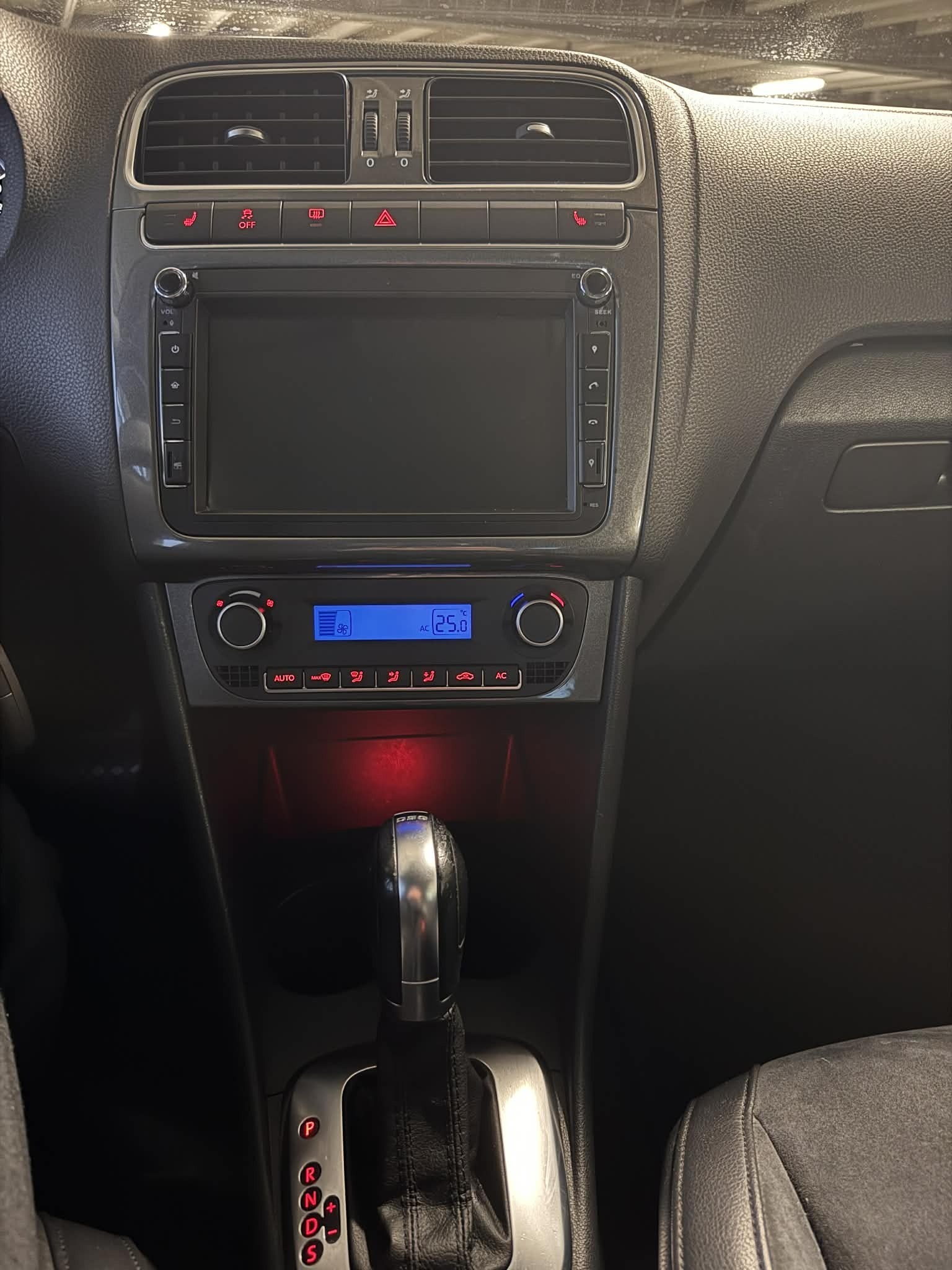 Hvid VW Polo fra 2011