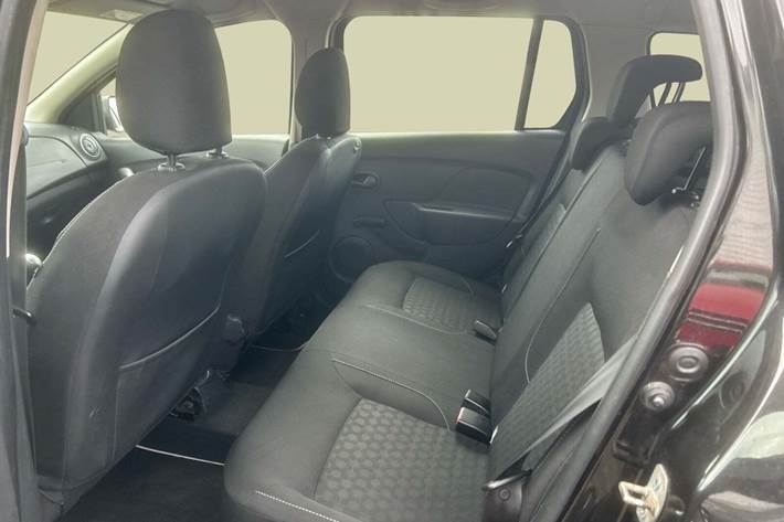 Sort Dacia Logan fra 2014