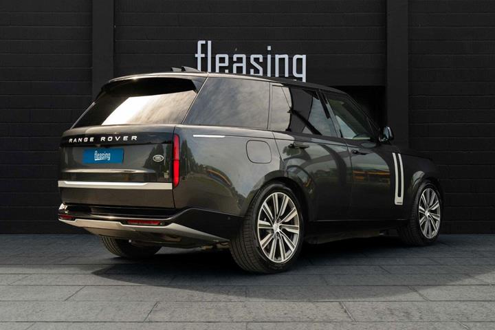 Grå Land Rover Range Rover fra 2023