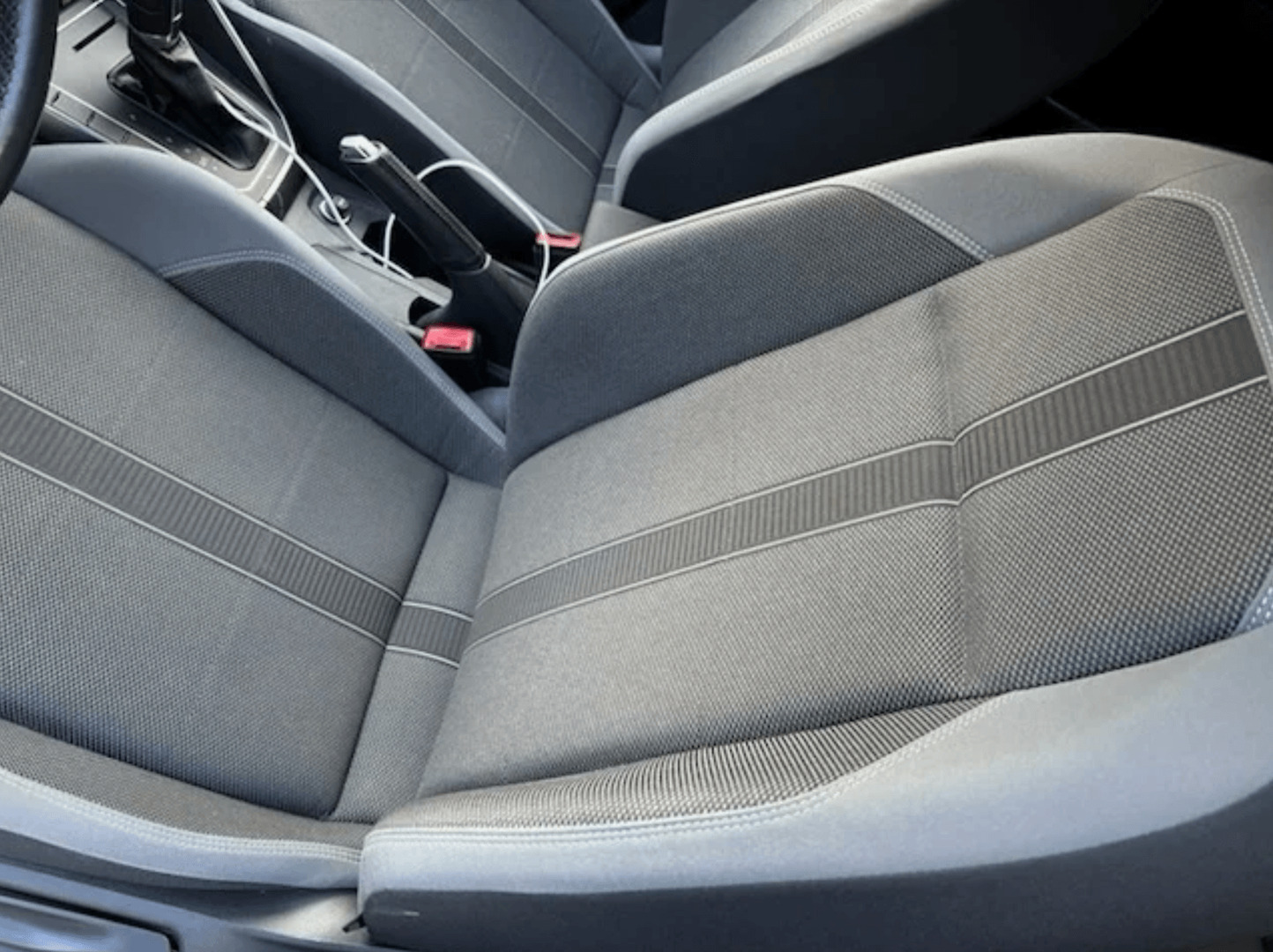 Grå VW Polo fra 2019