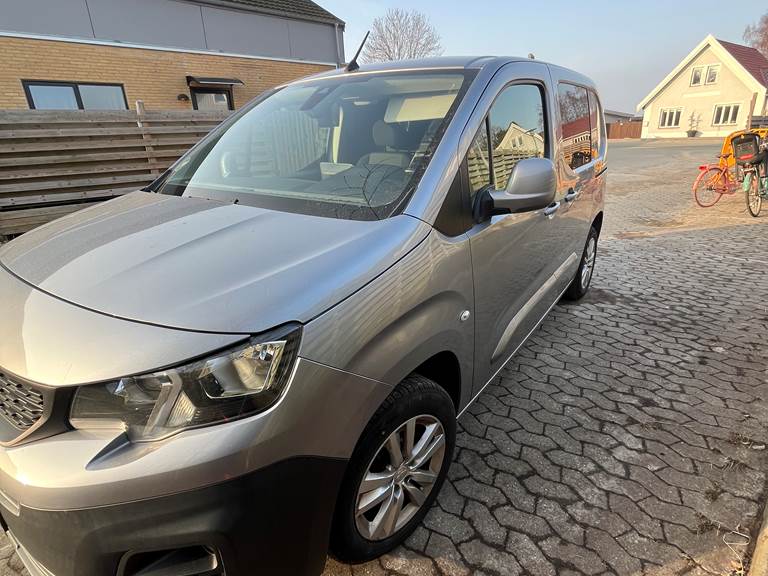 Peugeot Partner 1,5 BlueHDi 130 Ultimate L1V1 EAT8