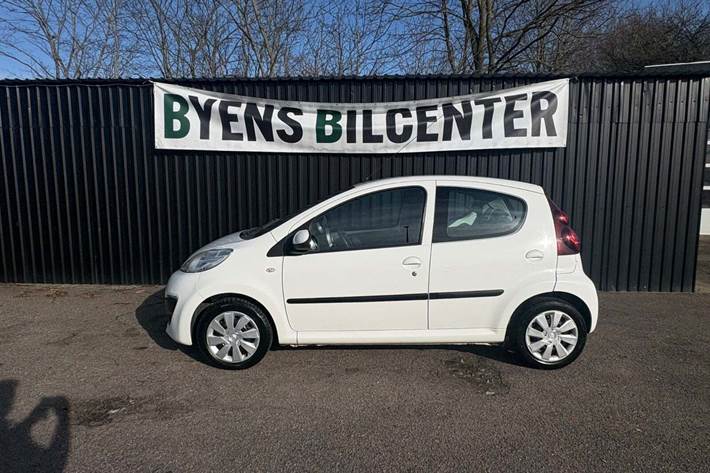 undefined Peugeot 107 fra 2013