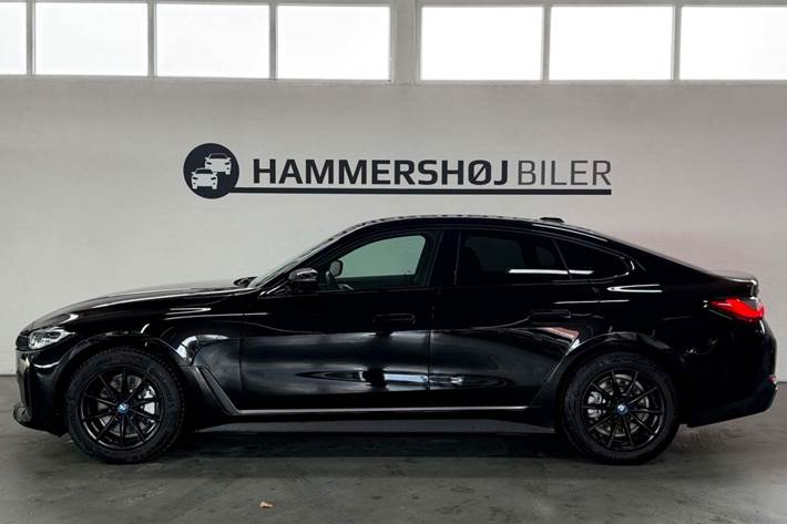 Sort BMW i4 fra 2023