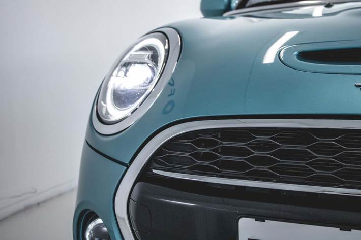 Turquoise Mini Cooper S fra 2020