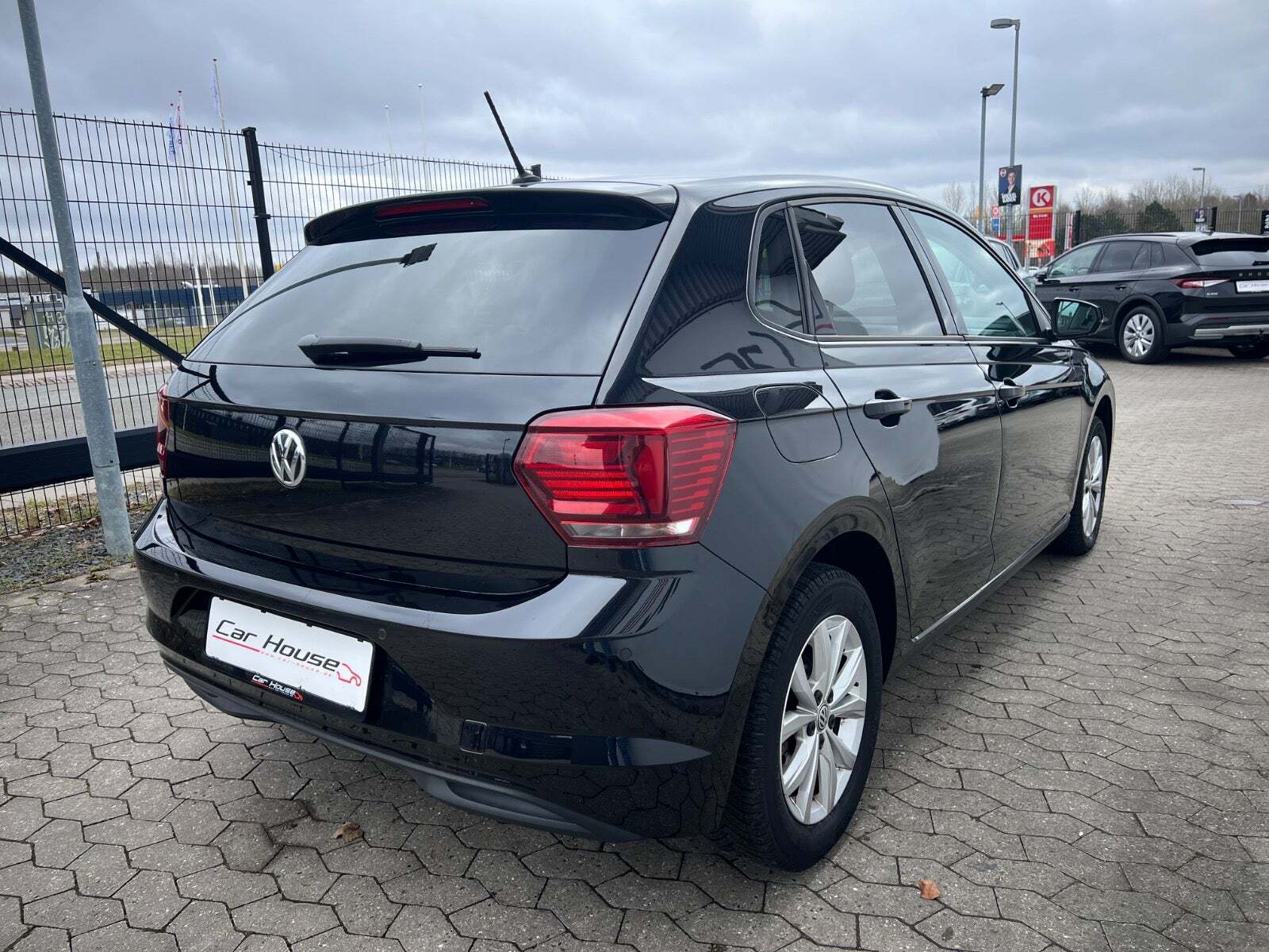 Sort VW Polo fra 2018