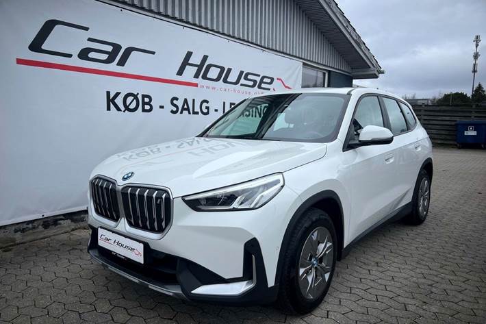 Hvid BMW iX1 fra 2023