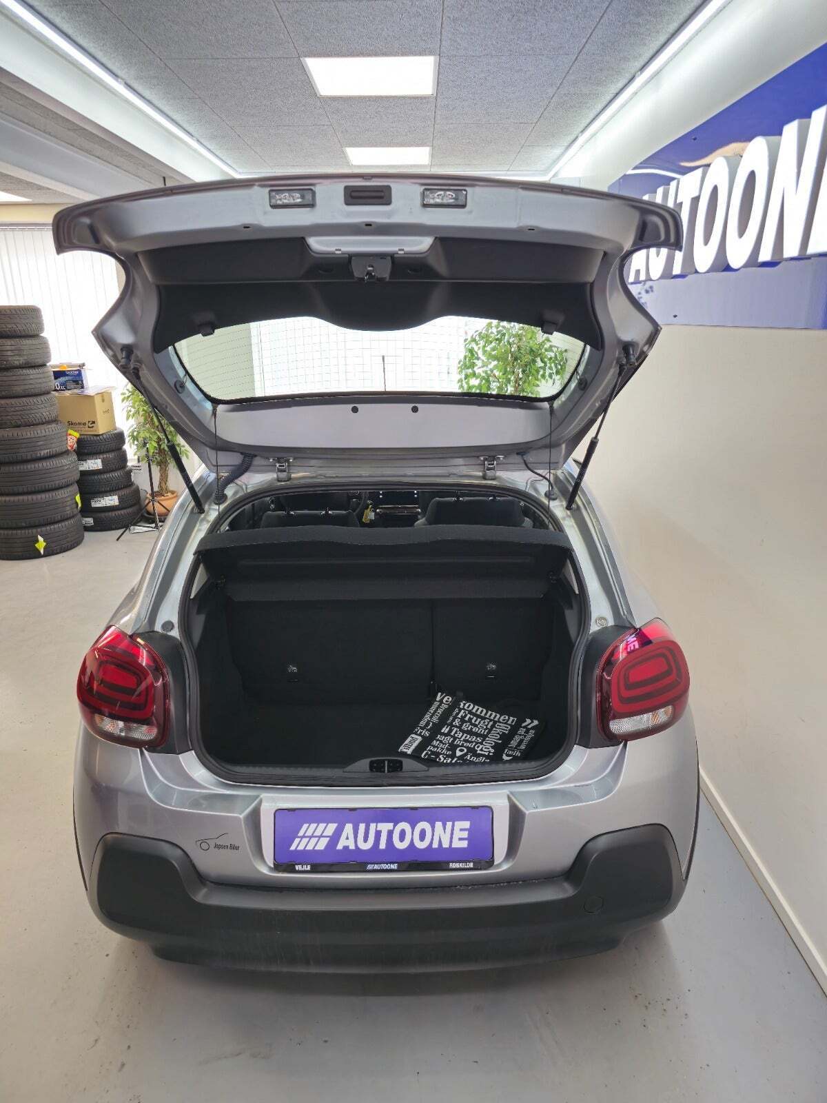 Grå Citroën C3 fra 2022