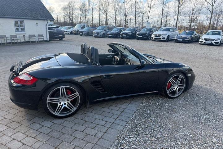 Sort Porsche Boxster S fra 2005