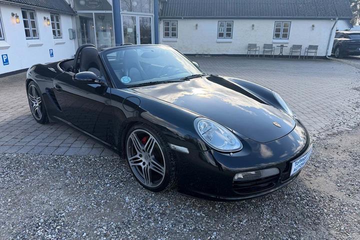 Sort Porsche Boxster S fra 2005