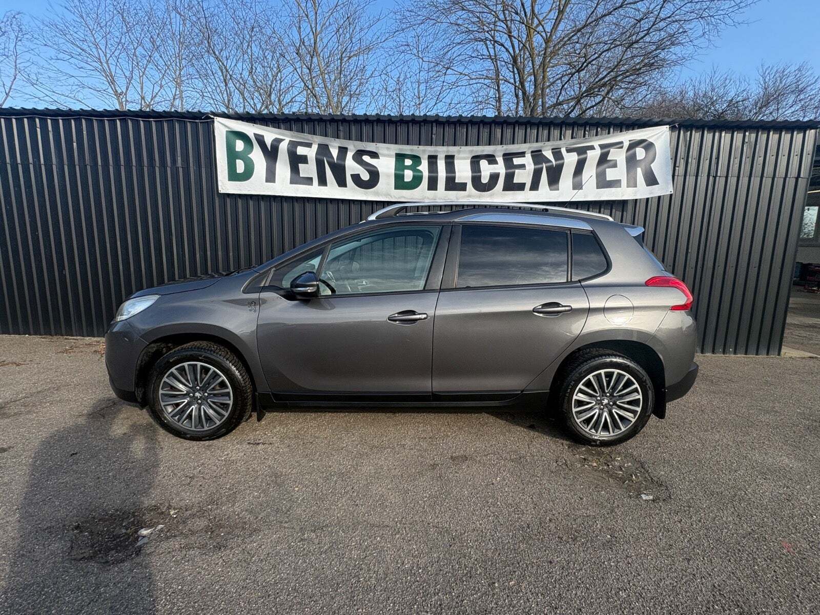 Peugeot 2008 1,2 VTi 82 Allure Sky