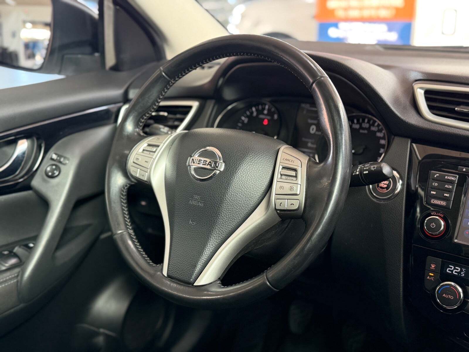 Hvid Nissan Qashqai fra 2017