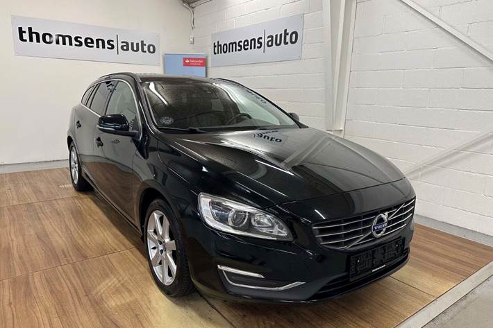 Sort Volvo V60 fra 2017