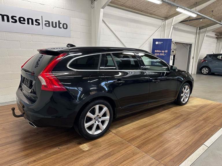 Volvo V60 2,0 D4 190 Summum aut.