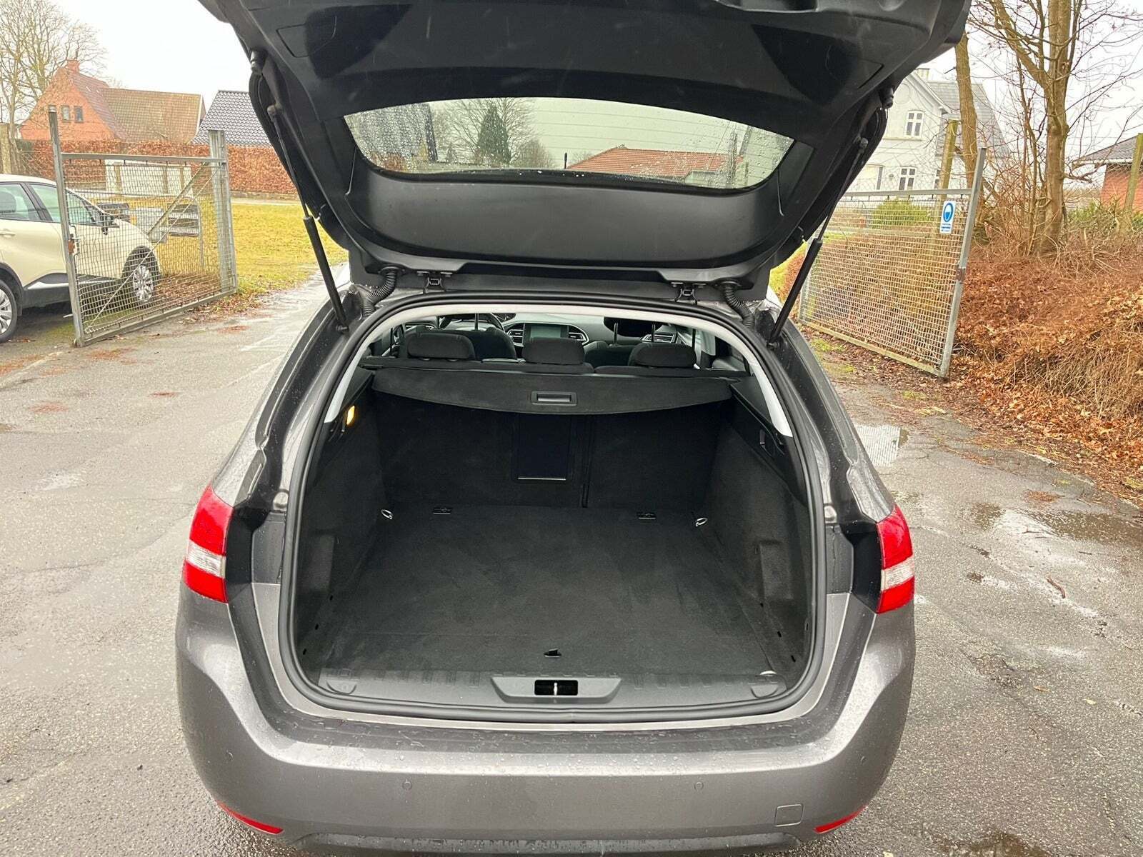 undefined Peugeot 308 fra 2019