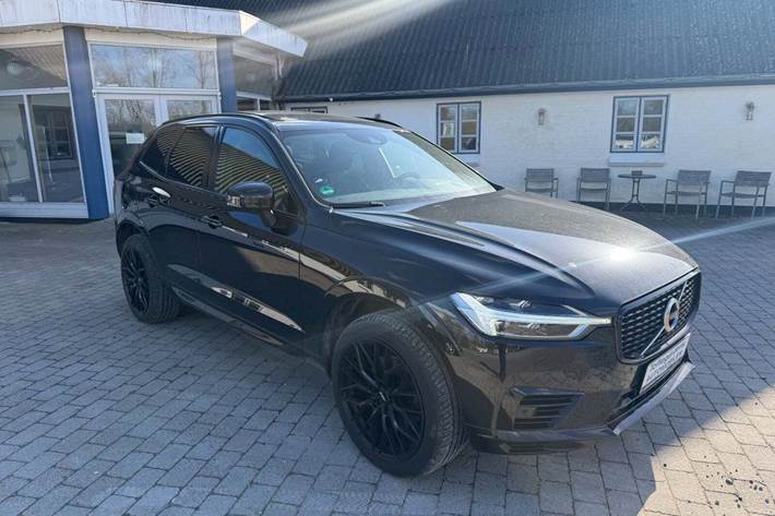 Sort Volvo XC60 fra 2020