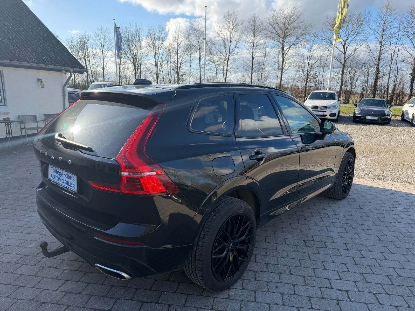 Sort Volvo XC60 fra 2020