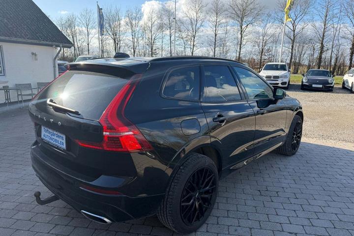 Sort Volvo XC60 fra 2020