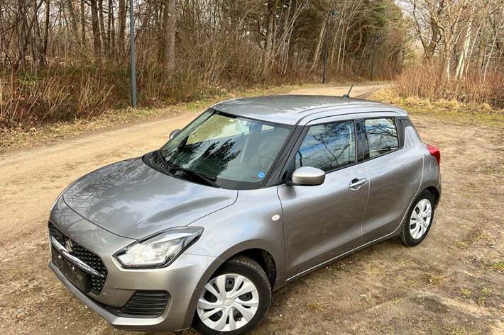 Sølv Suzuki Swift fra 2020