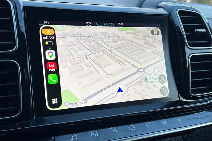Grå Citroën C5 Aircross fra 2020 set indefra