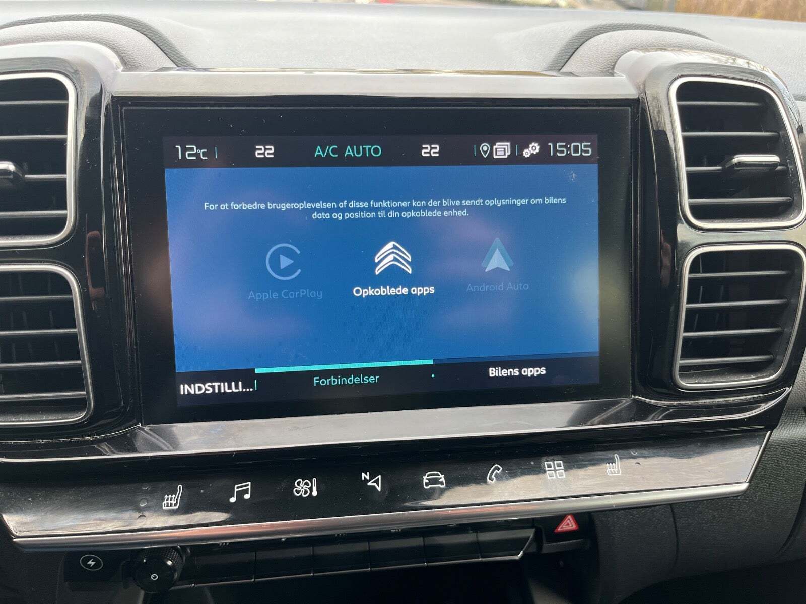 Grå Citroën C5 Aircross fra 2020 set indefra