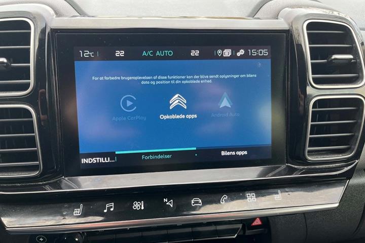 Grå Citroën C5 Aircross fra 2020 set indefra