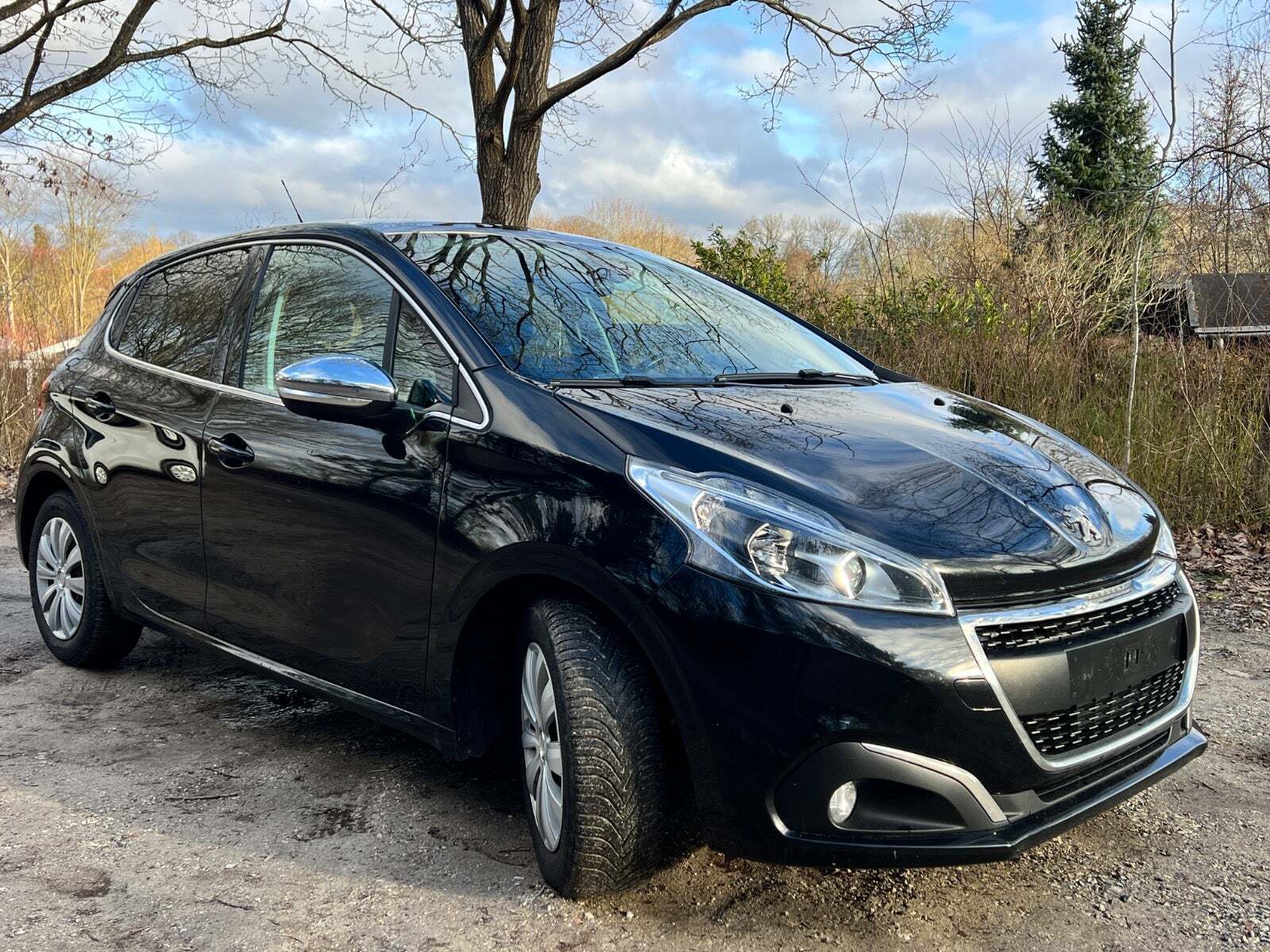 Peugeot 208 1,2 PureTech 82 Allure Sky