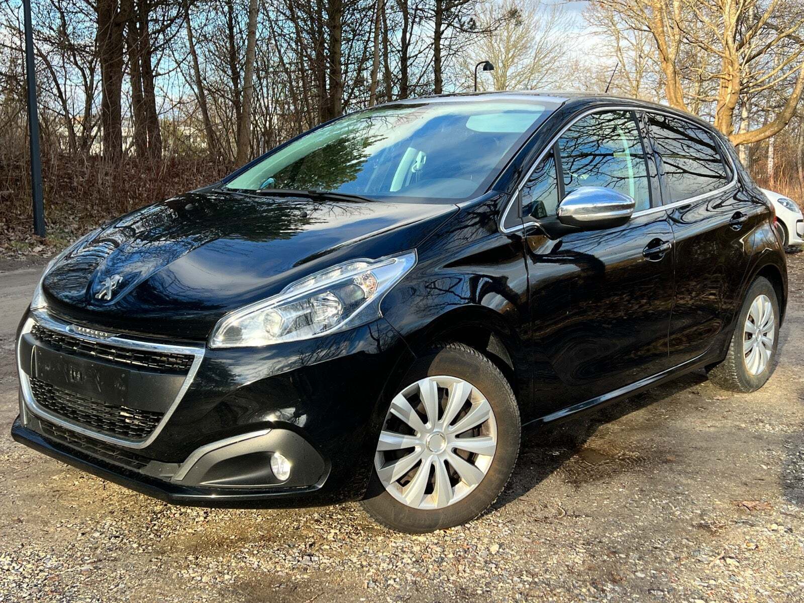 Peugeot 208 1,2 PureTech 82 Allure Sky