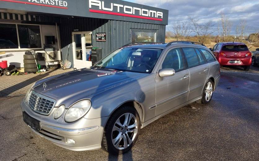 Mercedes E320 3,2 Avantgarde stc. aut.