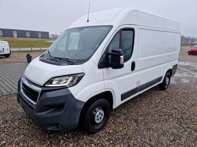 Peugeot Boxer 333 2,0 BlueHDi 130 L2H2