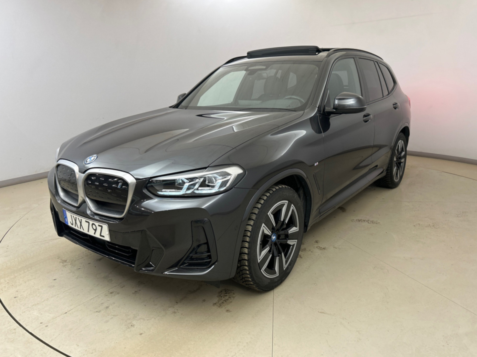 BMW iX3 Charged M-Sport