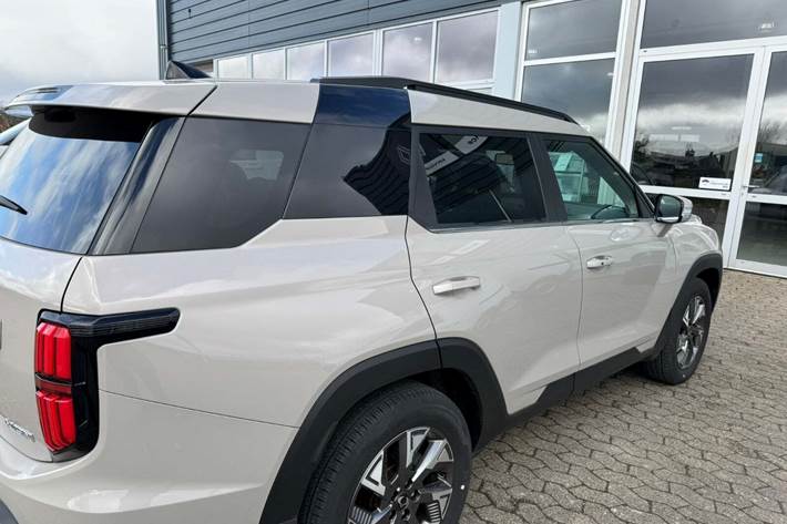 Beige KGM Torres EVX fra 2026