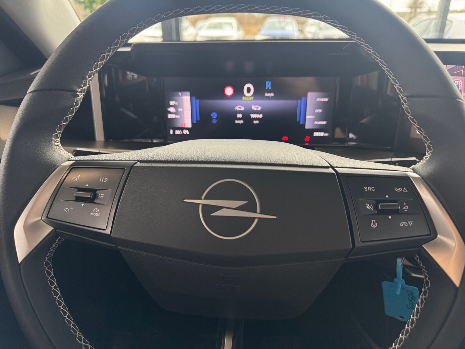 Blå Opel Frontera fra 2025