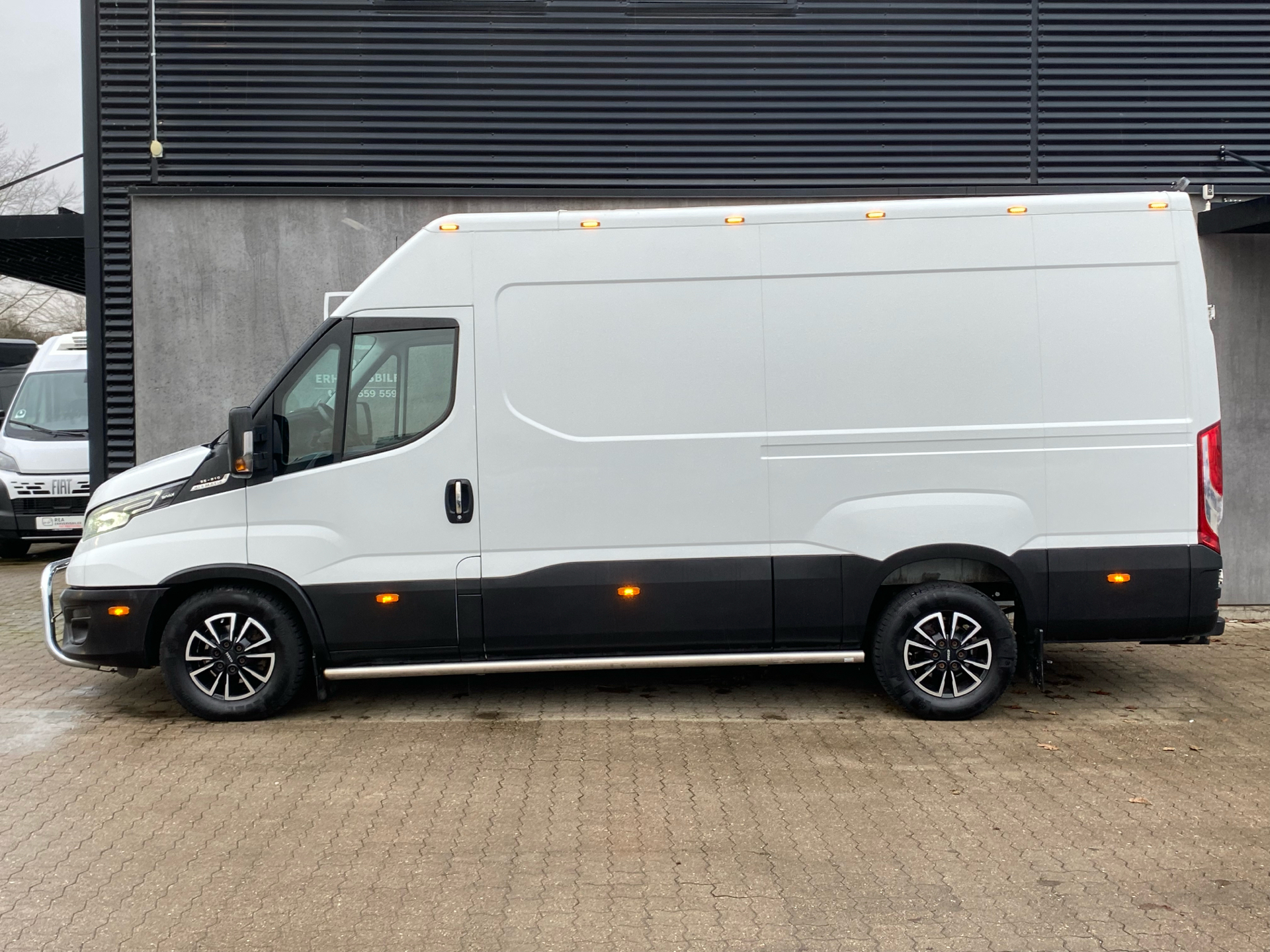 Iveco Daily 3,0 35S21 12m3 D Hi-Matic 210HK Van 8g Aut.