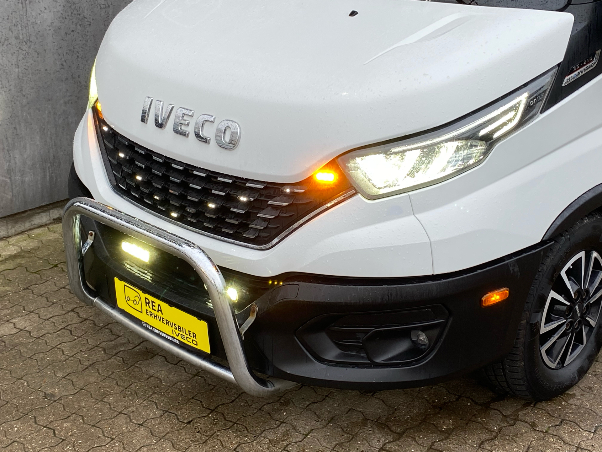 Iveco Daily 3,0 35S21 12m3 D Hi-Matic 210HK Van 8g Aut.