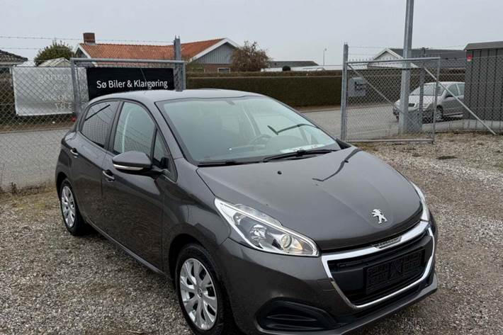 undefined Peugeot 208 fra 2018