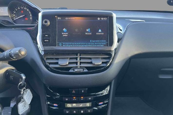 undefined Peugeot 208 fra 2017