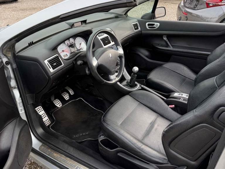 Peugeot 307 2,0 16V CC