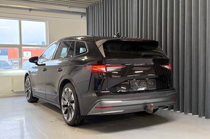 Sort Skoda Enyaq fra 2021