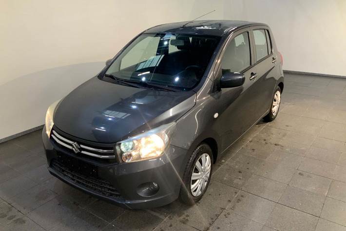 Grå Suzuki Celerio fra 2015 set udefra