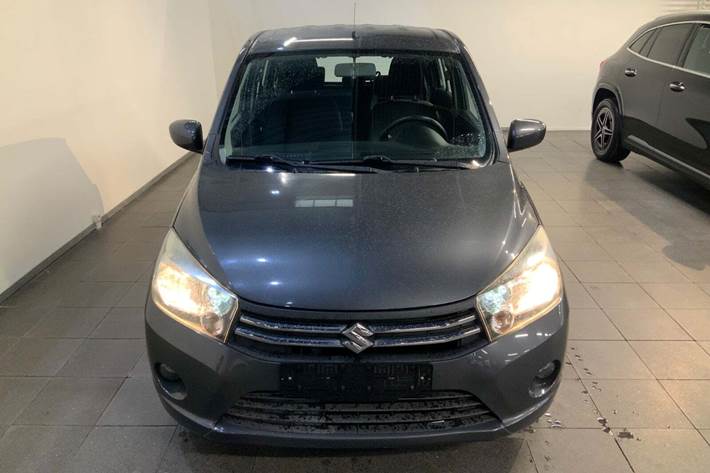 Grå Suzuki Celerio fra 2015