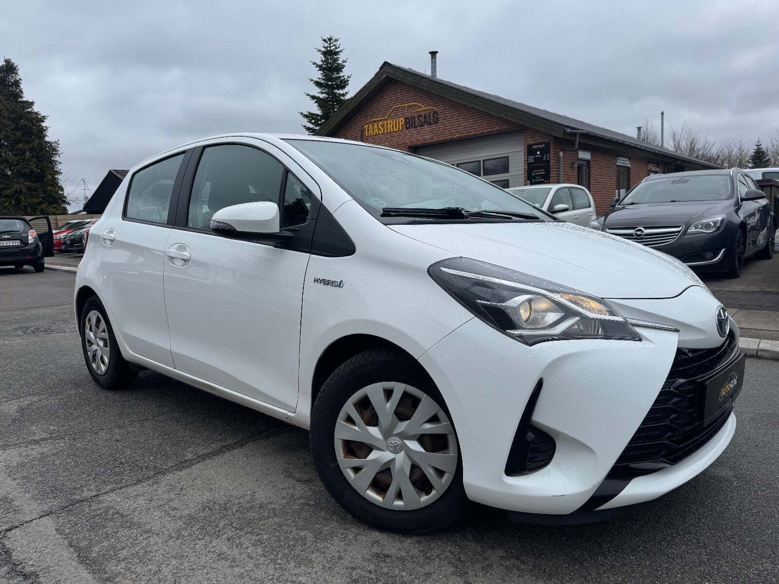 Toyota Yaris 1,5 Hybrid H2 e-CVT